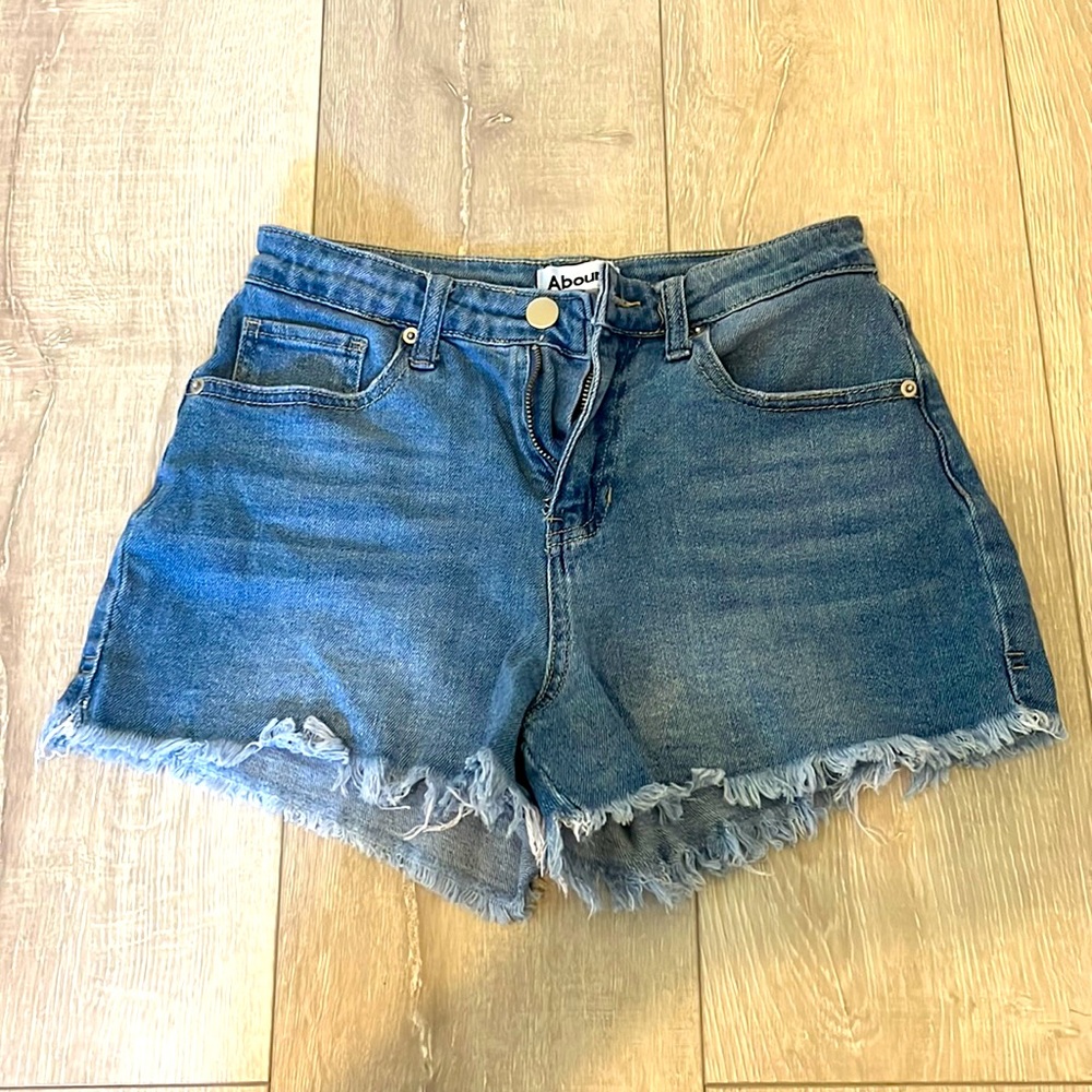 Abound Jean Shorts Size 25
